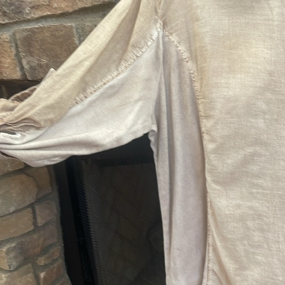 Brown ombre button down top with rolled sleeves and embellishments. Size 2X - Picture 11 of 12